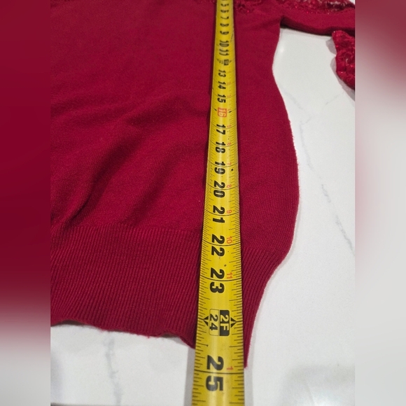 Red Sweater with Sequin Details Size L. - Picture 13 of 15